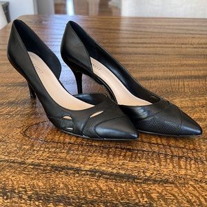 Size 8M Nine West Black heels.